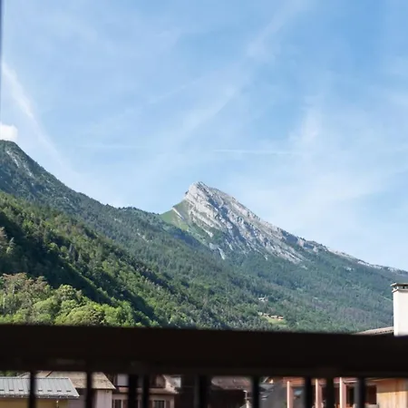 Between & Mountains Free Parking Elevator Calm Balcony 20 Min 아파트 톤느